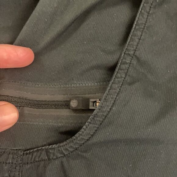 Lululemon Men Joggers 🏃‍♂️ - Picture 11 of 12